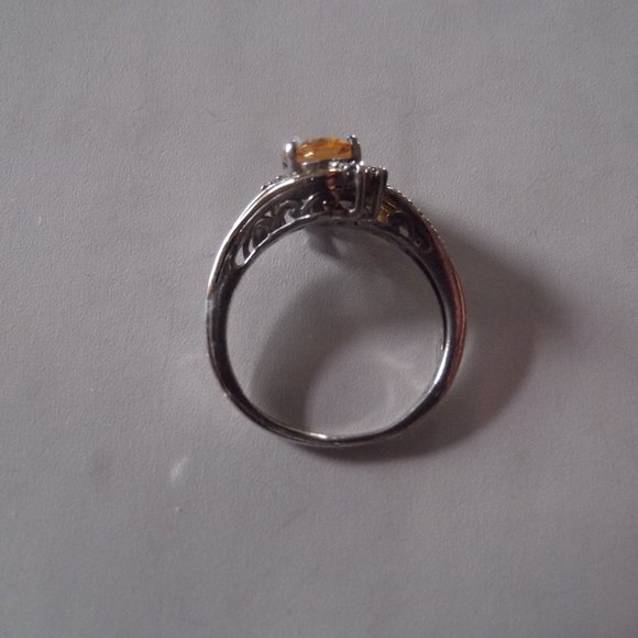 Beautiful 10k and 925 Oval Citrine Ring - Picture 7 of 11